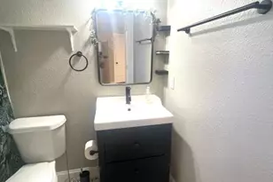 3807 Edison St, Houston, TX 77009 - Photo 9