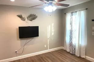 3807 Edison St, Houston, TX 77009 - Photo 1