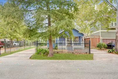 711 W 10th Street #A, Houston, TX 77008 - Photo 3