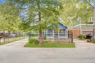 711 W 10th St, Houston, TX 77008 - Photo 3