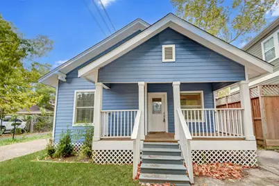 711 W 10th Street #A, Houston, TX 77008 - Photo 1