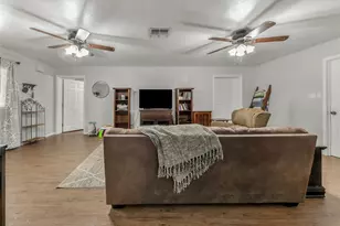 109 Sulphur Springs Rd, Bryan, TX 77801 - Photo 3