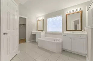 15951 W Bellefontaine Way, Tomball, TX 77377 - Photo 25