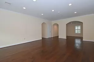 1007 Blue Willow Dr, Houston, TX 77042 - Photo 17