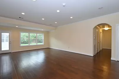 1007 Blue Willow Drive, Houston, TX 77042 - Photo 11