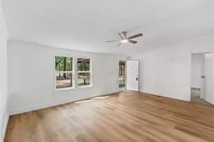 13488 Enchanted Cove, Willis, TX 77318 - Photo 5