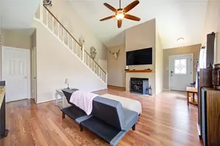 316 N Ranch House Rd, Angleton, TX 77515 - Photo 5
