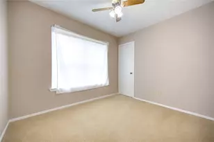 316 N Ranch House Rd, Angleton, TX 77515 - Photo 25