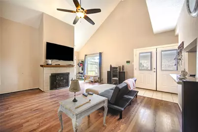 316 N Ranch House Road, Angleton, TX 77515 - Photo 7