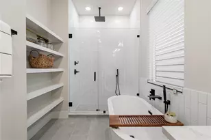 8412 Pech Landing Dr, Houston, TX 77055 - Photo 27