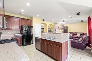 7622 Crestbrook Manor Ln, Cypress, TX 77433 - Photo 9