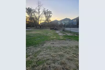 4615 Fulton Street, Houston, TX 77009 - Photo 3