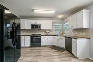 8610 Twillingate Ln, Houston, TX 77040 - Photo 13