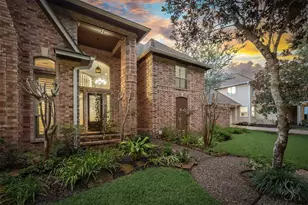 3722 Springhill Ln, Sugar Land, TX 77479 - Photo 3
