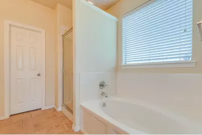 5007 Jade Cove Court, Sugar Land, TX 77479 - Photo 19
