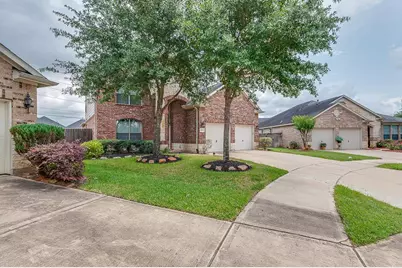5007 Jade Cove Court, Sugar Land, TX 77479 - Photo 5