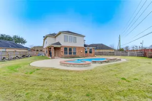 5007 Jade Cove Ct, Sugar Land, TX 77479 - Photo 3