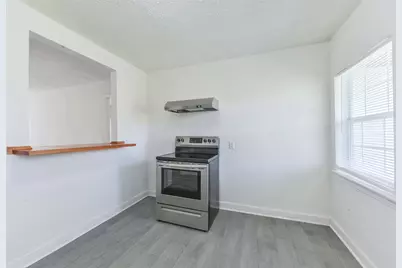 8229 Carolwood Drive, Houston, TX 77028 - Photo 9