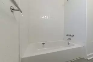 8229 Carolwood Dr, Houston, TX 77028 - Photo 25