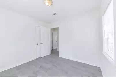 8229 Carolwood Drive, Houston, TX 77028 - Photo 27