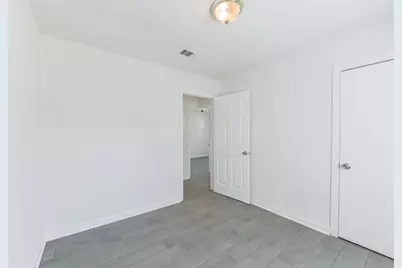 8229 Carolwood Drive, Houston, TX 77028 - Photo 21