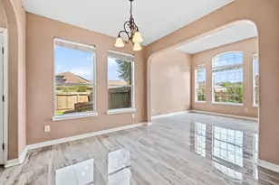 226 Persimmon Dr, Baytown, TX 77520 - Photo 5