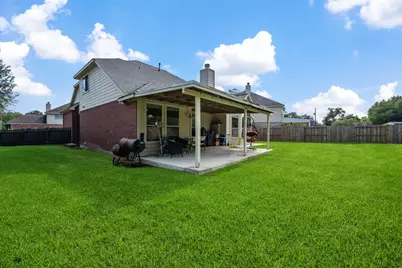 226 Persimmon Drive, Baytown, TX 77520 - Photo 25