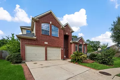 226 Persimmon Drive, Baytown, TX 77520 - Photo 3