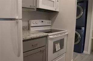 12633 Memorial Dr, Houston, TX 77024 - Photo 15