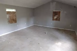 80 Jimmie Ln, Shepherd, TX 77371 - Photo 5