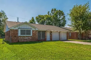 419 Pamela Dr, Baytown, TX 77521 - Photo 1