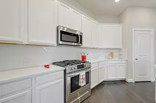 10707 Deer Path Dr, Missouri City, TX 77459 - Photo 11