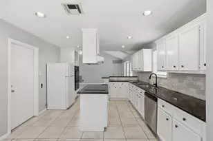 5111 Crystal Bay Dr, Houston, TX 77084 - Photo 3