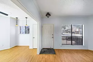 10137 Waterstone Dr, Houston, TX 77042 - Photo 7