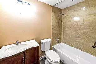 10137 Waterstone Dr, Houston, TX 77042 - Photo 15