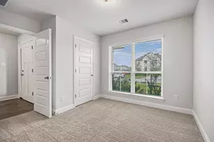 2202 Lierna Dr, Texas City, TX 77568 - Photo 3