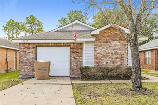 3215 Boynton Dr, Houston, TX 77045 - Photo 1