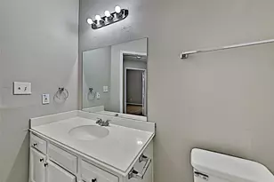 3215 Boynton Dr, Houston, TX 77045 - Photo 11