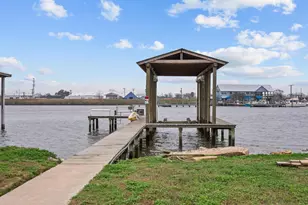 822 W 2nd St, Freeport, TX 77541 - Photo 7
