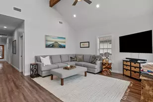 822 W 2nd St, Freeport, TX 77541 - Photo 15