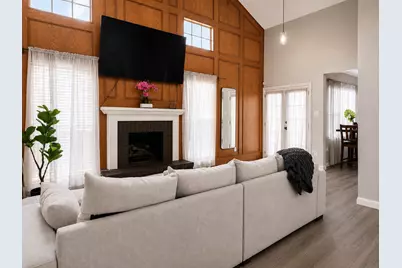 11 Regency Lane, Houston, TX 77088 - Photo 1