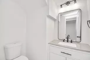 7022 Castleview Ln, Houston, TX 77489 - Photo 13