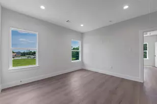 9309 Jutland Rd, Houston, TX 77033 - Photo 17
