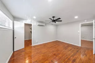 311 Hawthorne St, Houston, TX 77006 - Photo 9