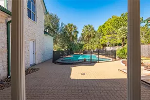 204 Leisure Ln, Friendswood, TX 77546 - Photo 15