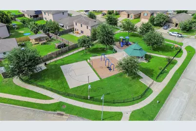 7031 Musclewood Road, Baytown, TX 77521 - Photo 23