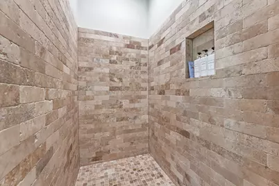 25127 E Tara Plantation Drive E, Tomball, TX 77375 - Photo 33