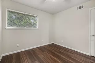 2222 20th Ave N, Texas City, TX 77590 - Photo 15