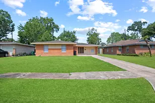 8410 Bob White Dr, Houston, TX 77074 - Photo 1