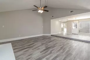 3030 Misty Park Dr, Houston, TX 77082 - Photo 9